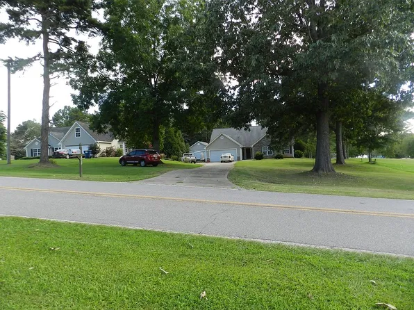 1171 Twin Rivers Rd, Greensboro, GA 30642