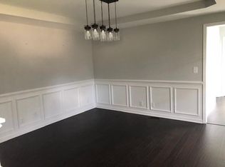 126 Forest Green Dr, Cary, NC 27511