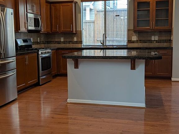 5th image of 3931 177th St SE