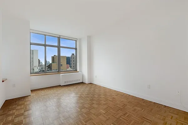 Rented by Corcoran | media 14