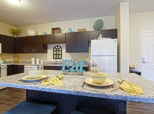 1801 Phoenix Pl APT 208, Niles, OH 44446