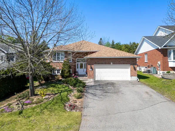 2309 Sumac St, Peterborough, ON K9K 2J9
