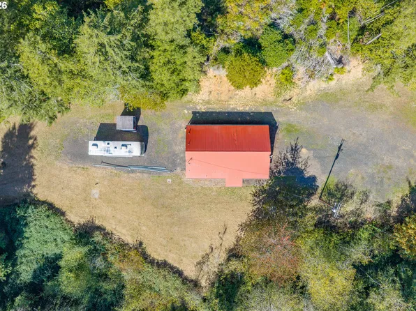 57514 Gateway Rd, Coquille, OR 97423