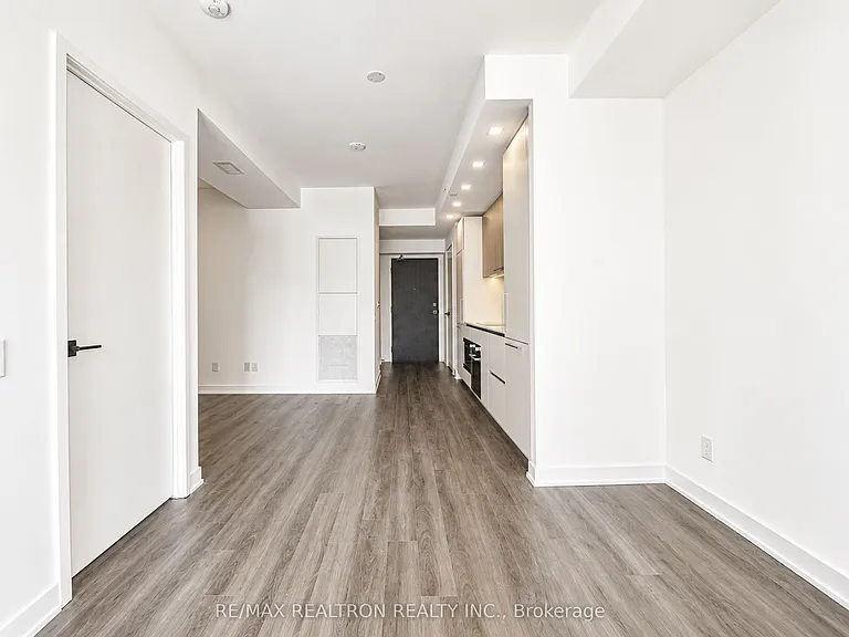609 Sherbourne St #1711 — Photo 16