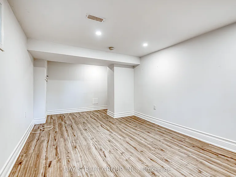 99 Cherrywood Dr #BASEMENT — Photo 18
