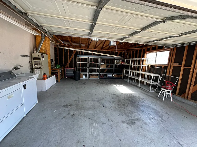 5856 La Cumbre Rd #B — Photo 19
