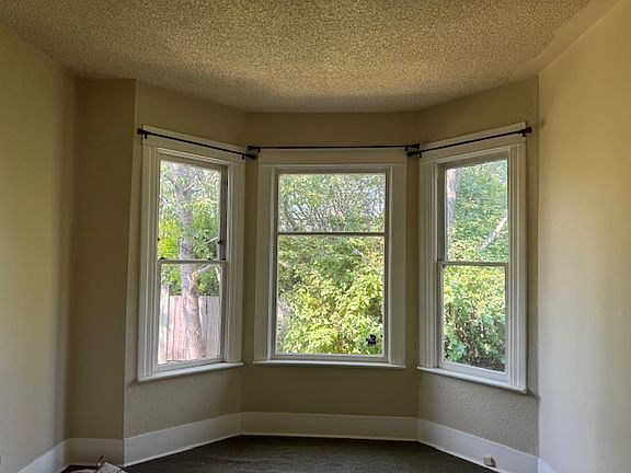 3rd image of 3941 S Edmunds St