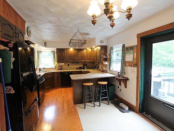 with access to back patio