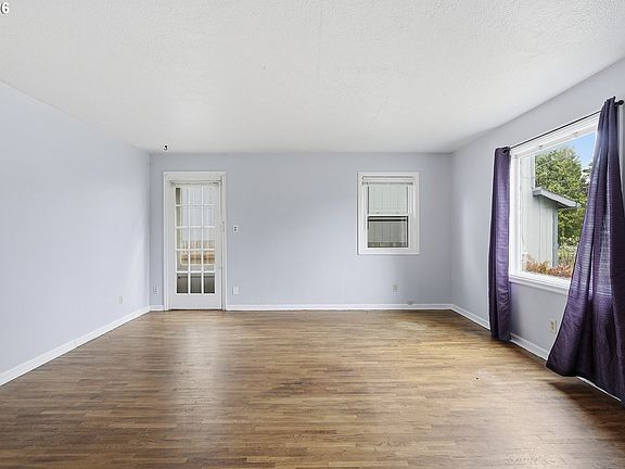 4th image of 2638 SE 118th Ave