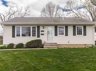 2452 Deborah Dr SW, Cedar Rapids, IA 52404