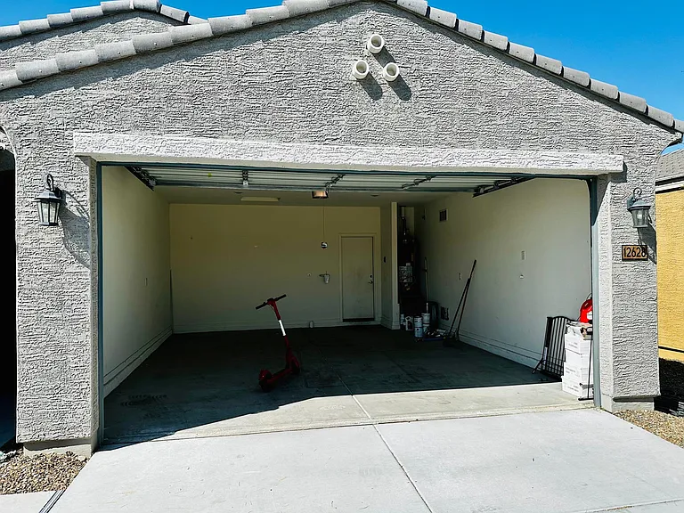 12628 W Northview Ave — Photo 10