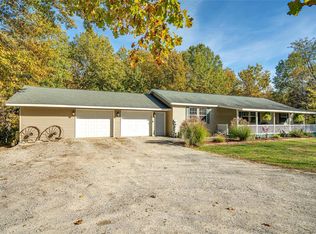 1074 Yeagerlake Trl, Butler, IL 62015