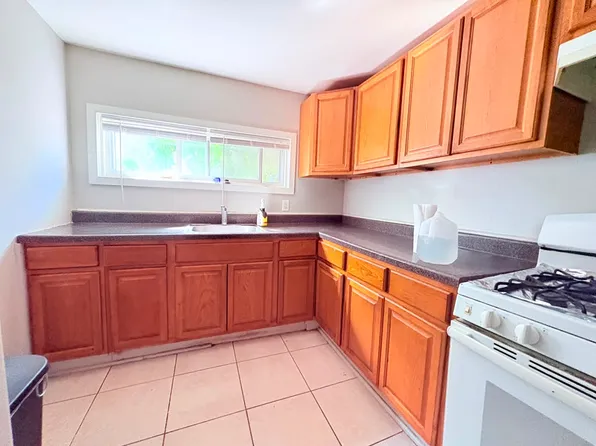 57 Orchard St #A, New Haven, CT 06519