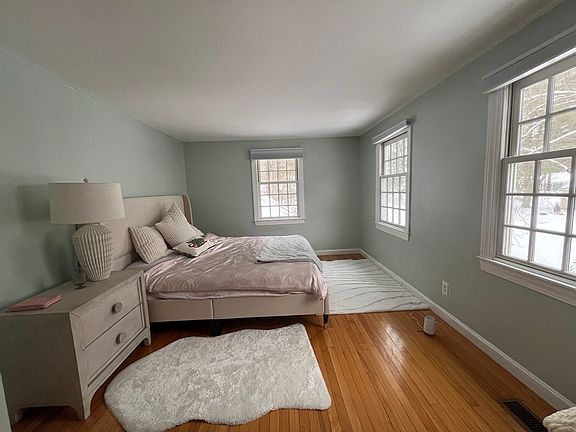 2nd image of 68 Jericho Rd #68