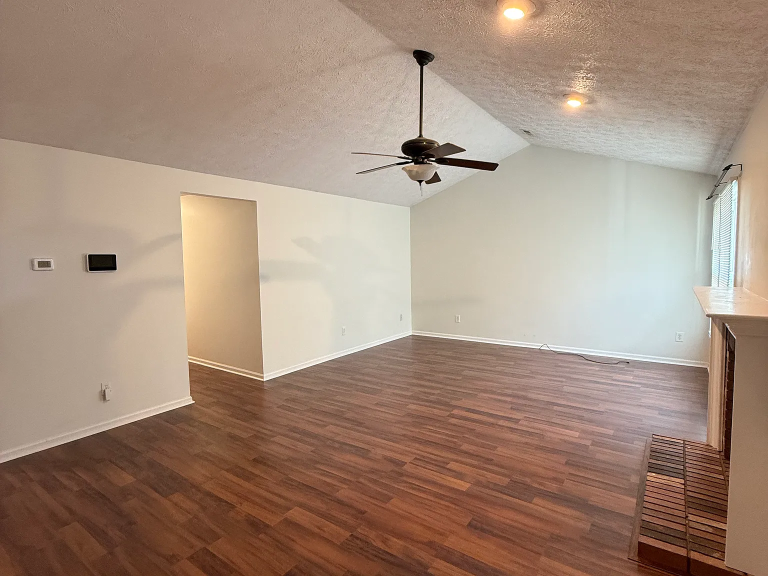 3 bed, 1700 sqft, $2,500 — Photo 3