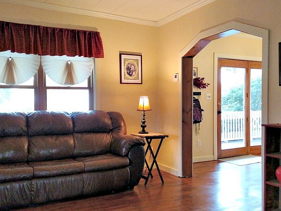 5th image of 817 Withworth Ave