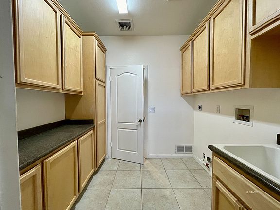 5th image of 2312 S Reedy St