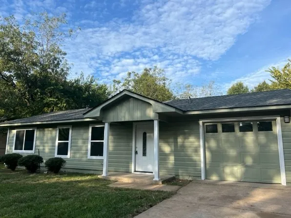 805 27th St NW, Paris, TX 75460