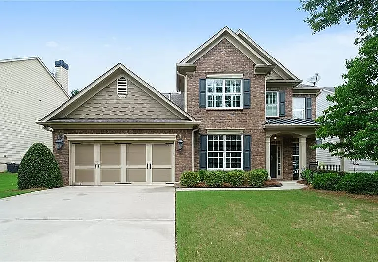 4745 Shiloh Springs Rd — Photo 1