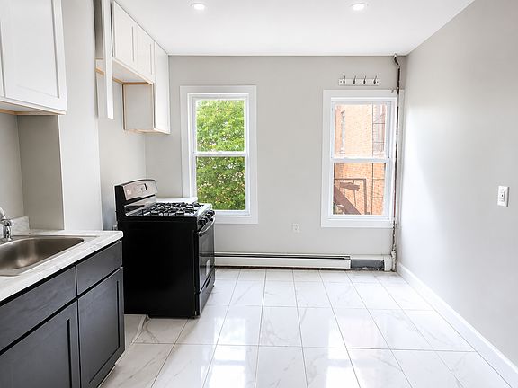 2nd image of 139 3rd St #4AA