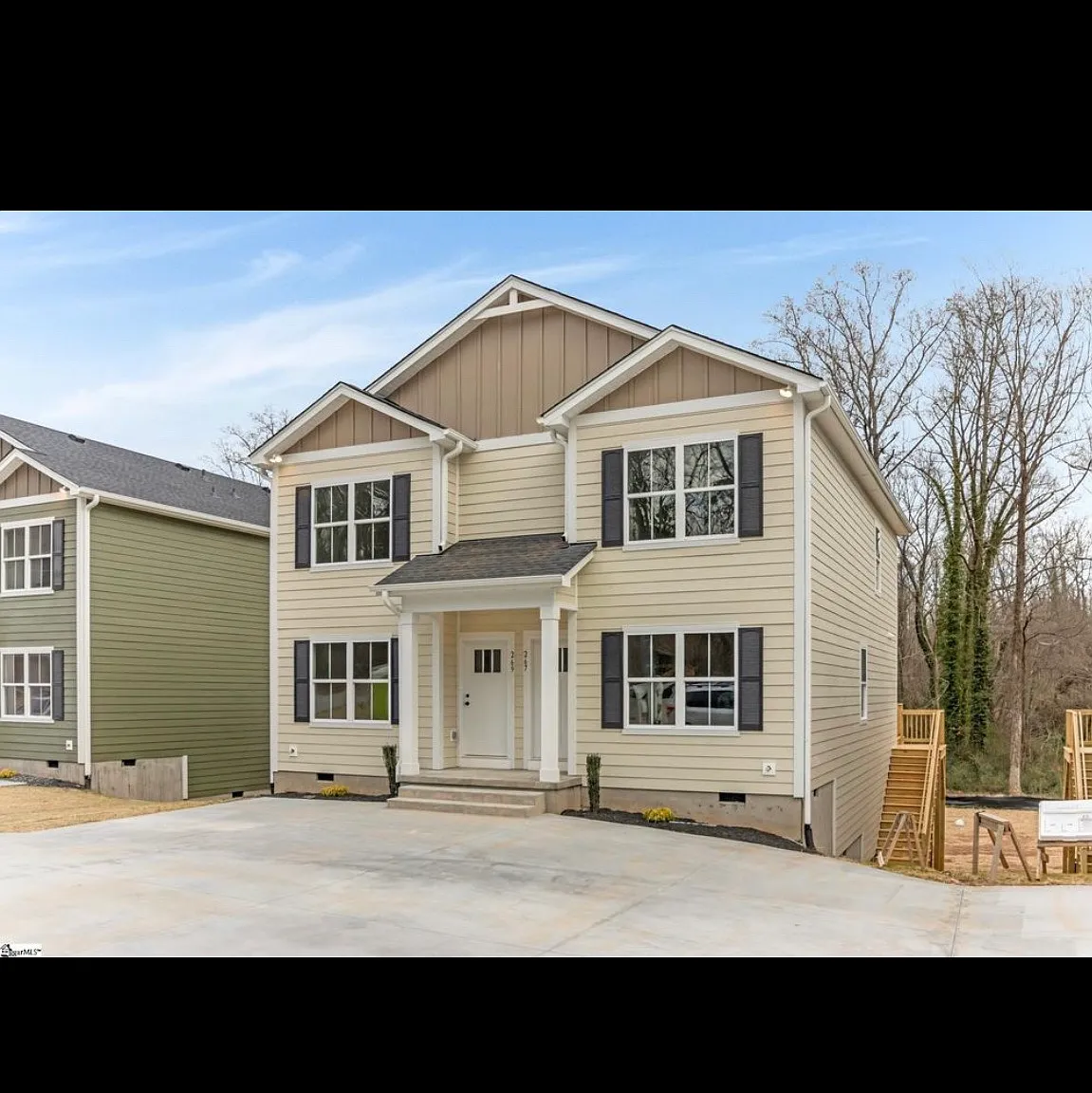 3 bed, 1350 sqft, $1,700 — Photo 1