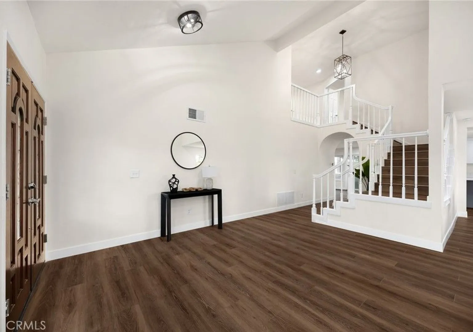5 bed, 2765 sqft, $6,800 — Photo 2