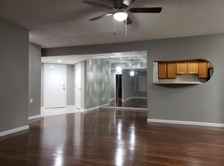 226 Shirley Ridge Dr, Saint Charles, MO 63304
