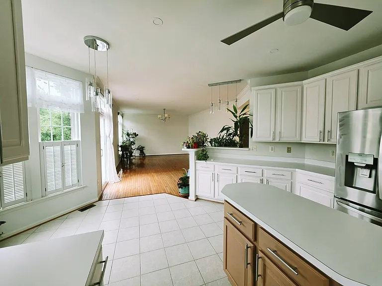 17204 Sumac Ct — Photo 5