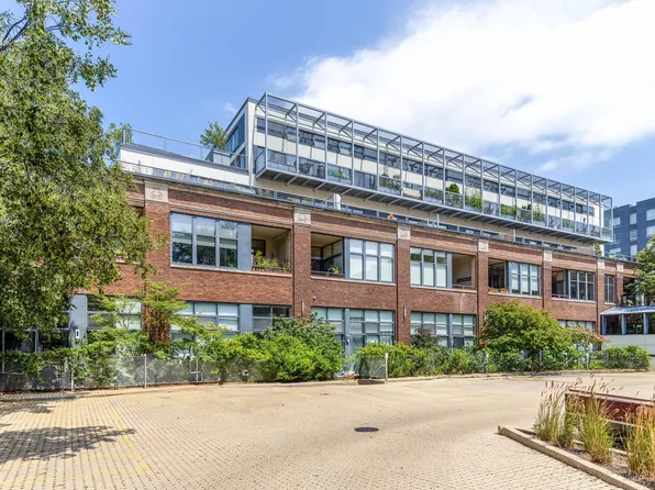 1800 Ridge Ave Unit 403, Evanston, IL 60201