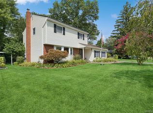 34 MOREWOOD DRIVE, Smithtown, NY 11787