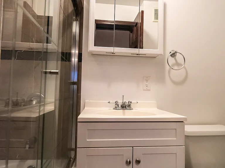 46 E 1st St #2B — Photo 3