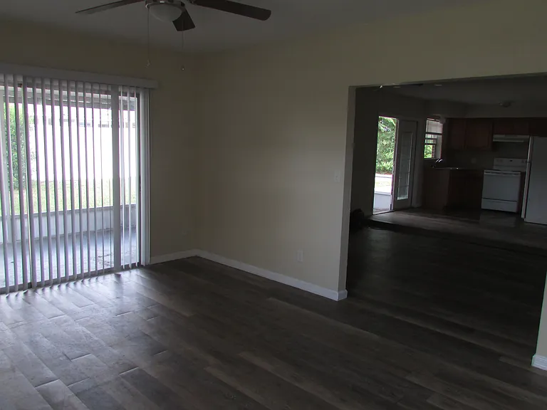 1335 W Evans Cir #A — Photo 11