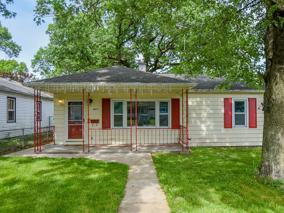 1st image of 2870 Lake St