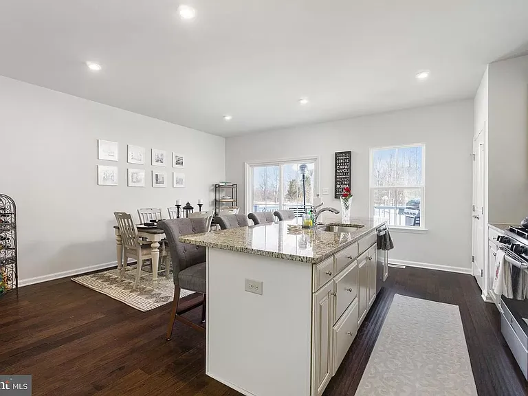 1305 Kohana Dr — Photo 5