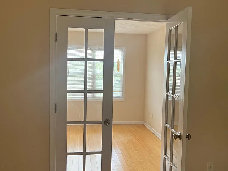 24 Sapphire Dr — Photo 9