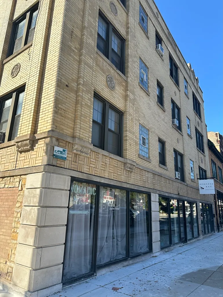 2400 W. Wilson — Photo 1