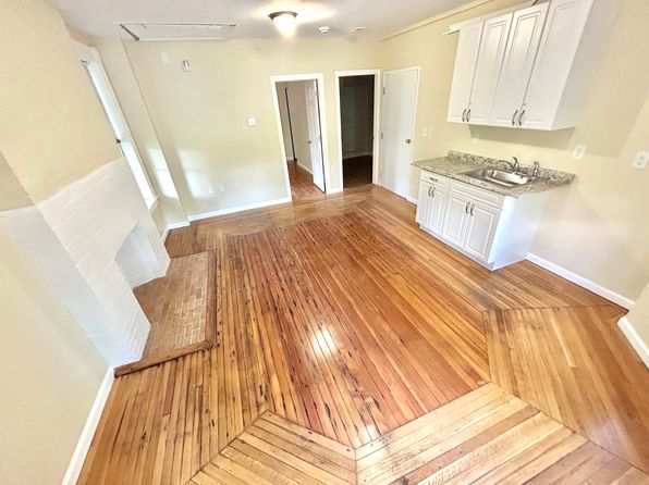 133 W Main St #4B