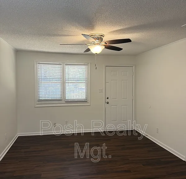 3523 Old Battleground Rd — Photo 2