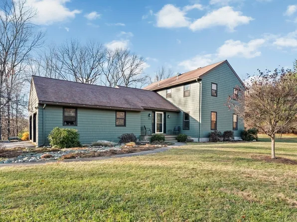 612 Hill Rd, Boxboro, MA 01719