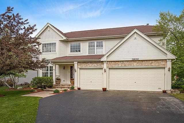 1st image of 1600 Seaton Ln