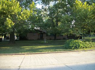 1820 Woodland Rd, Sapulpa, OK 74066