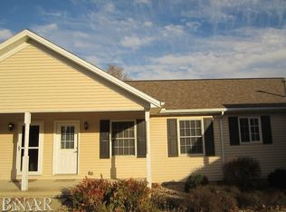 413 W Randolph St UNIT B, Heyworth, IL
