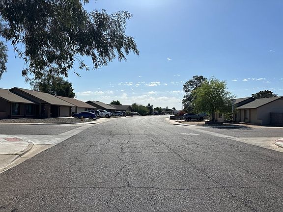 5th image of 1449 W Mohawk Ln