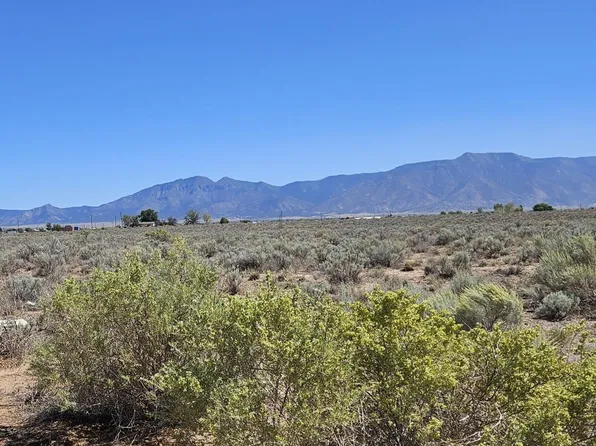 Las Rosas Dr #B3, Los Lunas, NM 87031