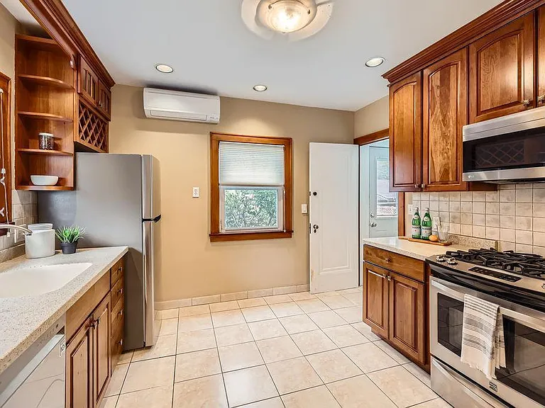 5053 Ewing Ave S — Photo 14