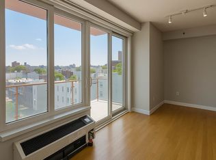 278 6th St APT 8D, Brooklyn, NY 11215