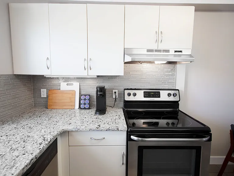 700 Corydon Ave #15 — Photo 30