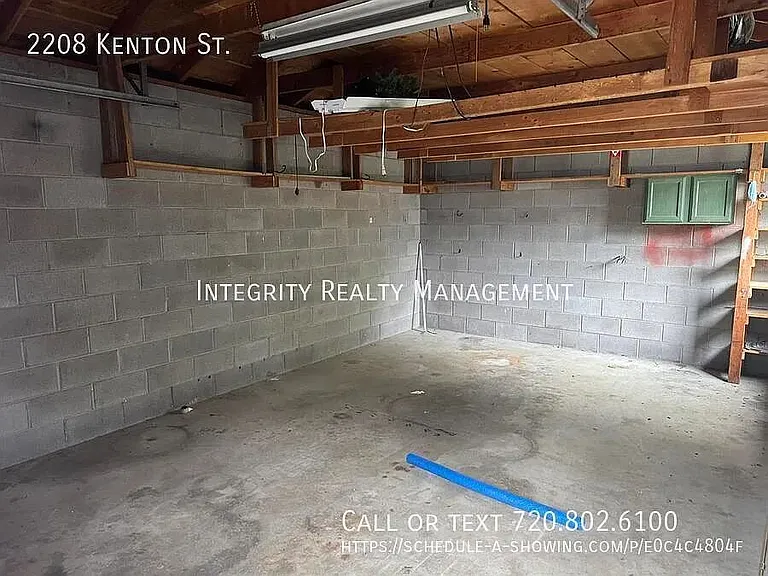 2208 Kenton St — Photo 10