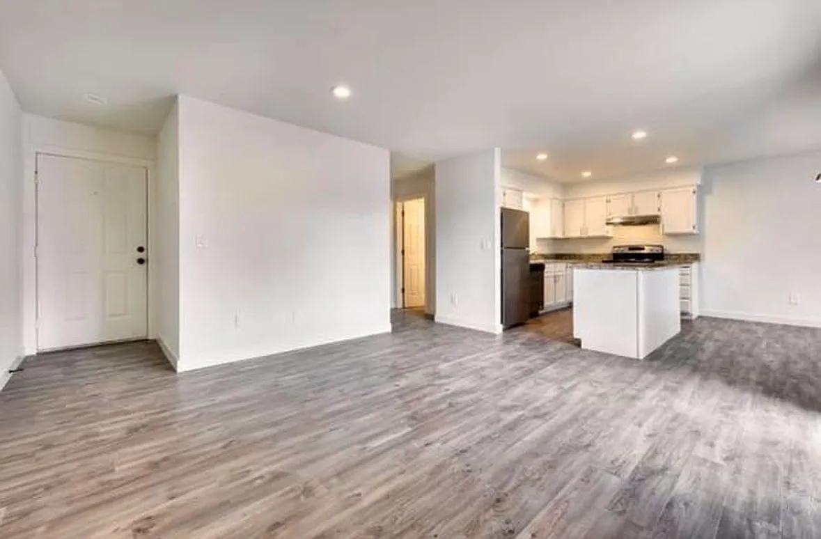 70 South 2nd Street - 206 — Photo 2