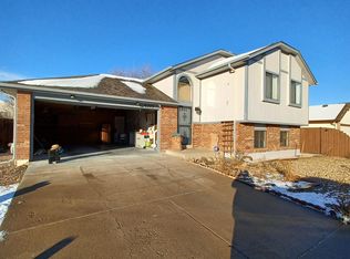 6275 W 68th Cir, Arvada, CO 80003